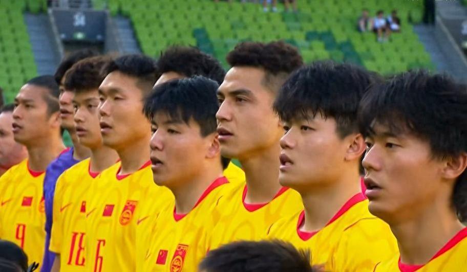 壹号娱乐官网-国足0-2连夜洗牌！邵佳一承认翻车，3国脚基本出局，11人框架已定